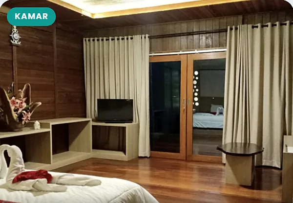 Deluxe Room Kayu — CORAL LAUT Raja Ampat